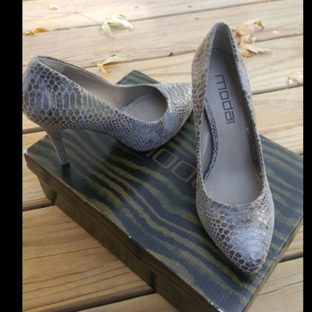 Moda Spana Sadie gray pig print high heel size 7